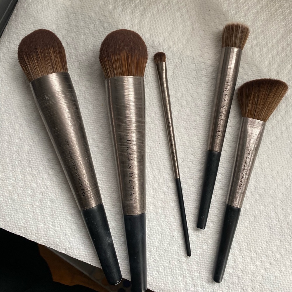URBAN DECAY Assorted Makeup Brushes